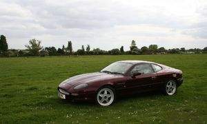 Aston Martin DB7 Photo 1926