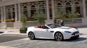 Aston Martin Vantage Photo 2756