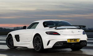 Mercedes SLS Photo 3885